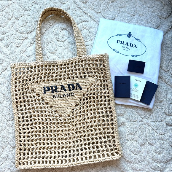 Prada crochet tote bag - Picture 3 of 11